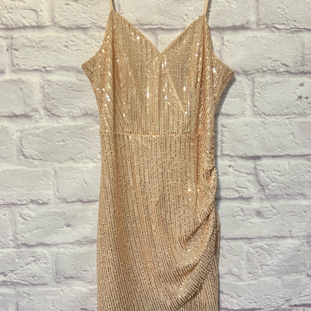 Elegant Gold Sequin Dress